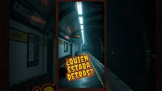 El reflejo en el metro | #Miedo #Suspenso #Shorts 🎬✨ HistoriasEnCorto 📖💥