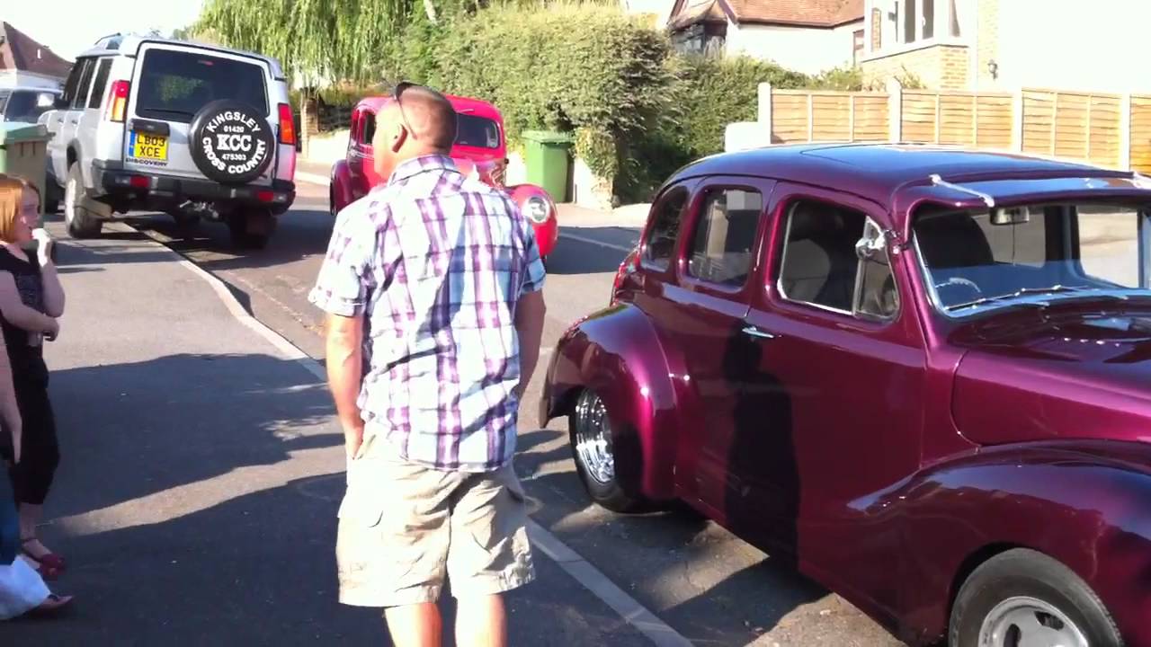 Emma Giles & Charlie Bucknole prom cars 1