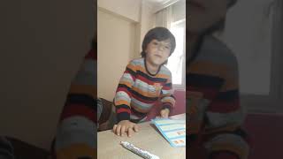 Barış Down Sendromlu Dayisina Okuma Yazma Öğretiyor