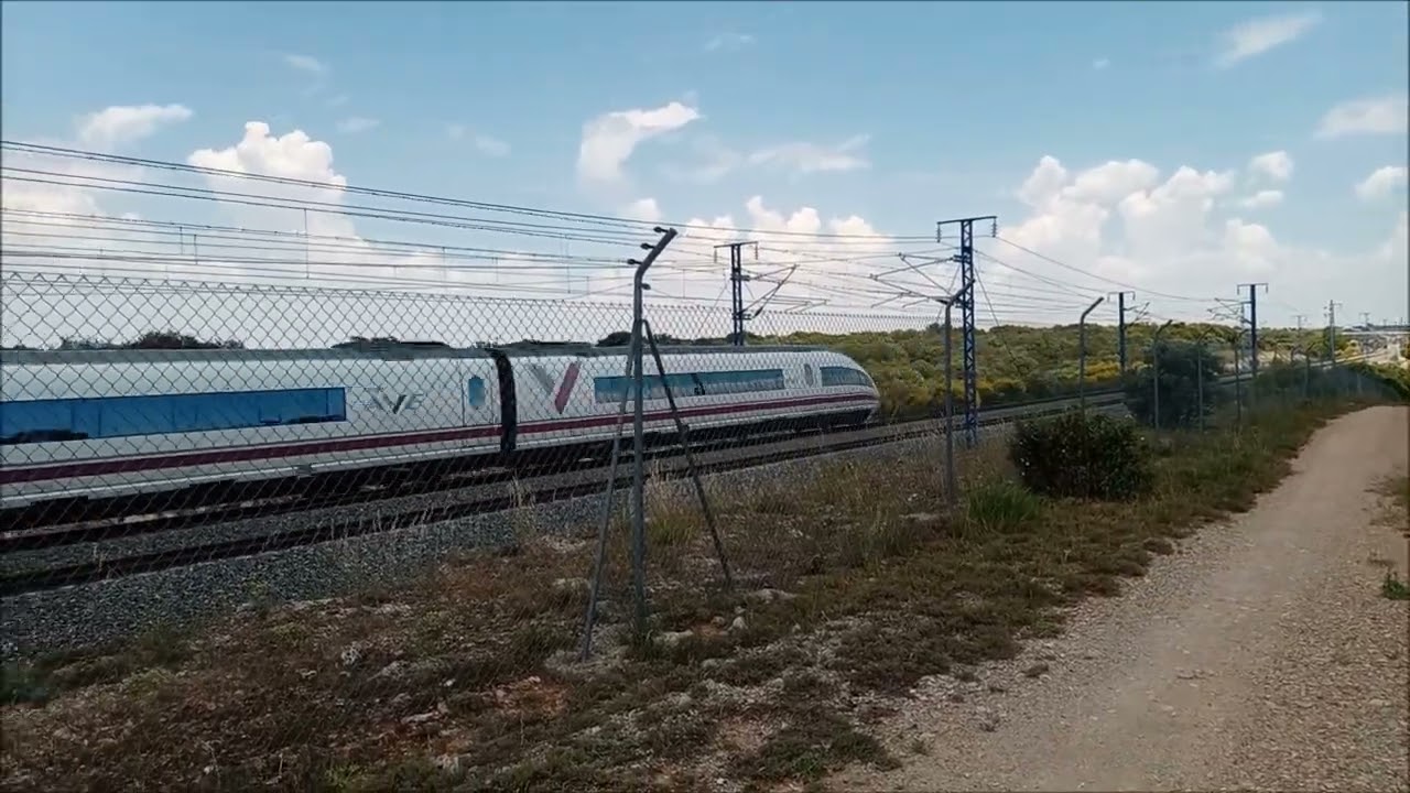 257 -  Alta Velocidad.  RENFE  S-103  (3 capturas).