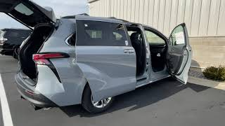 Research 2022
                  TOYOTA Sienna pictures, prices and reviews