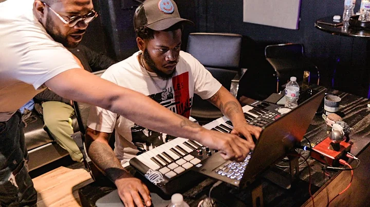 When You Fuse Trench With Detroit! Nard & B Making A Beat With Mondo, XL Eagle and Chase Millie