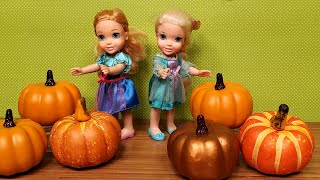 Pumpkins decorations shopping  Elsa and Anna toddlers shop for Thanksgiving