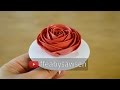 How to pipe the perfect buttercream roses - buttercream rose flower cake decorating tutorial