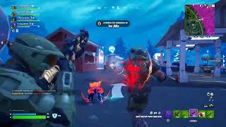 Master Chief executes Miguel O'Hara in Fortnite