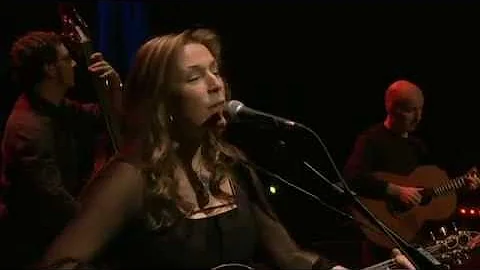 Kieran Goss and Beth Nielsen Chapman - 'Sand and W...