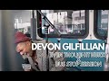 Capture de la vidéo Devon Gilfillian - "Even Though It Hurts" - Bus Stop Session