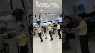 Sebelum Aktifitas, Karyawan Dan Security Swayalan Rileks Bersama