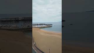 Playa y su mar Cantábrico en Getaria en la bella España