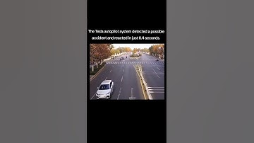 Tesla autopilot reacted to a crash in 0.4s! #Tesla #Autopilot #CrashAlert #SelfDriving #Tech