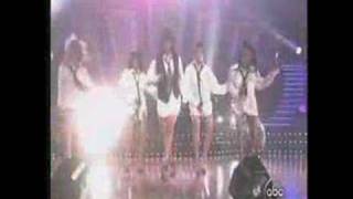 Ciara - like a boy live indancing with ...
