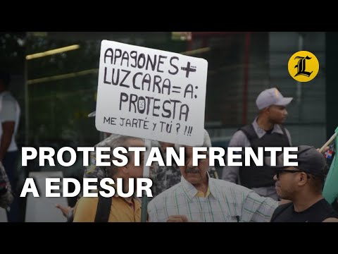 Decenas de personas protestan frente a Edesur por apagones y aumento de la tarifa energética