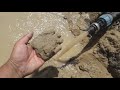 Водонос мелкий песок.