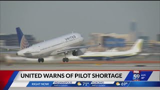United warns of pilot shortage