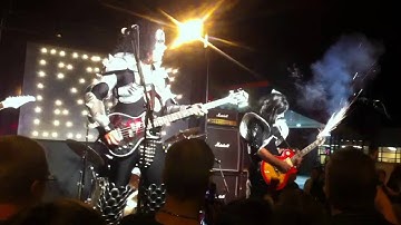 Dr. Love at Bay View Bash