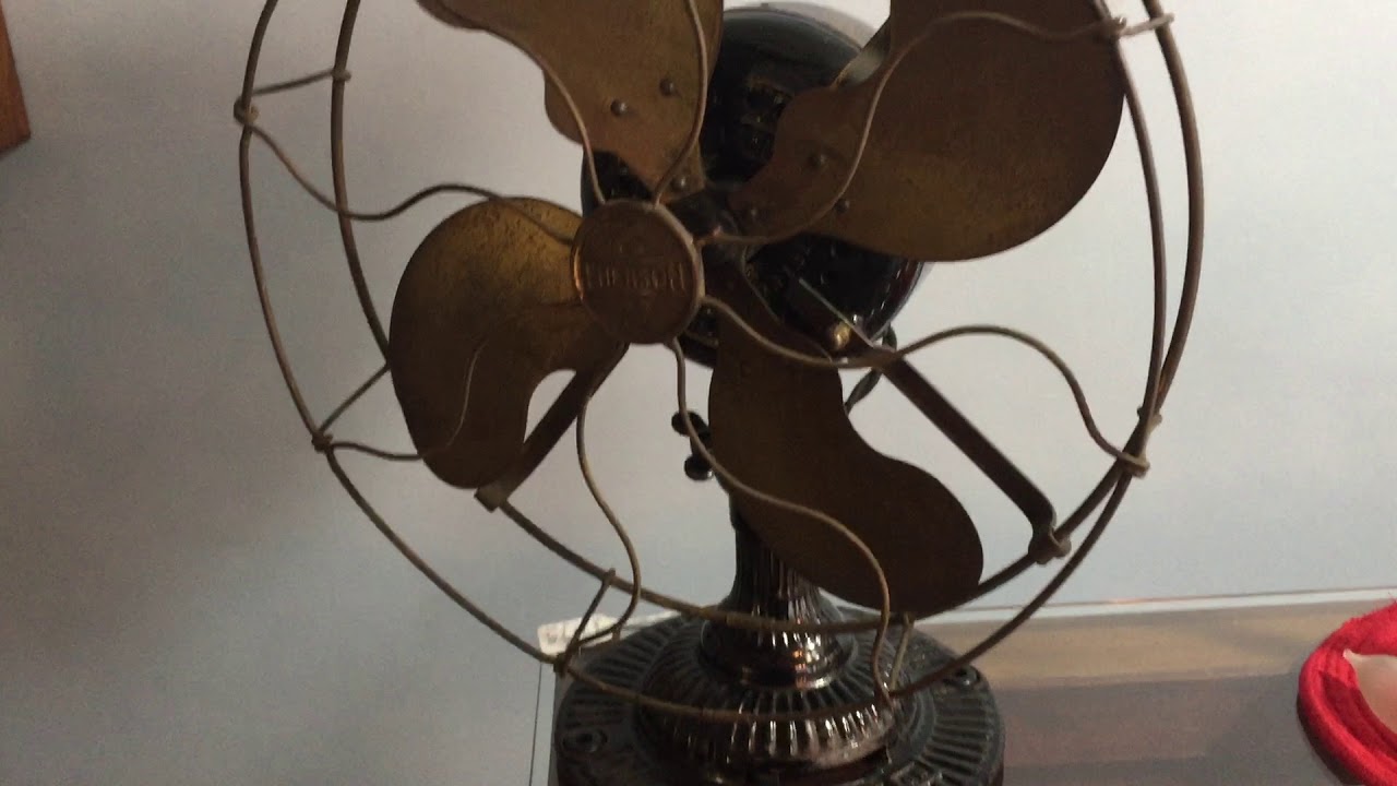 Antique Emerson 12646 Oscillating Desk Fan - YouTube