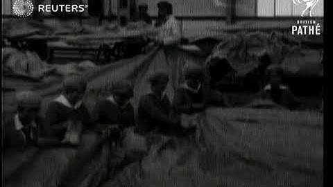 TRANSPORT: Airship under construction (1919)