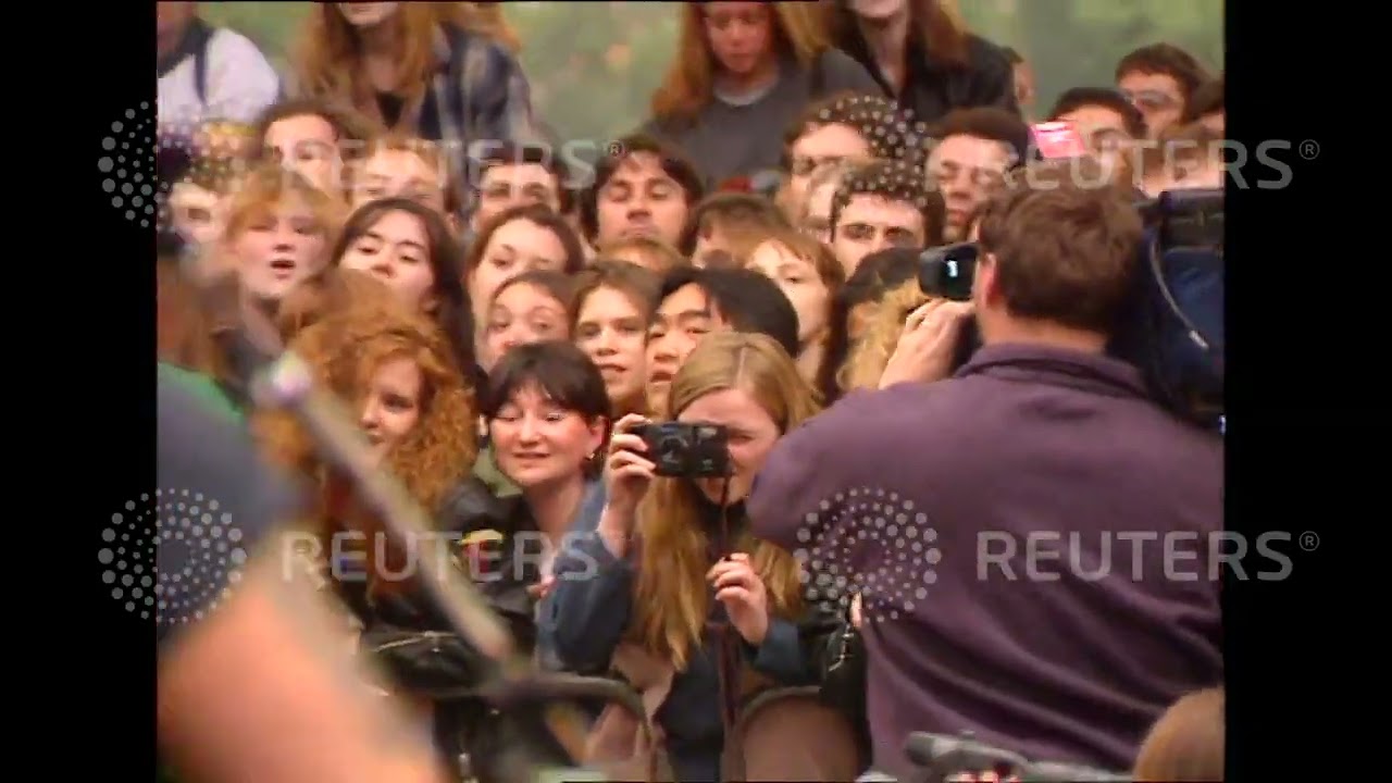 FREE CONCERTS IN GLASGOW AND LONDON 1995 