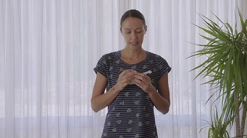 Jala Neti (Neti Pot) with Debby