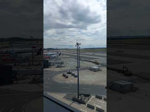 аэропорт Швехат (Вена, Австрия)/Schwechat Airport (Vienna, Austria)