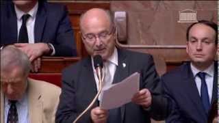 26.11.13 Jacques Bompard Interroge Manuel Valls Sur Le Tireur Dextrême Gauche