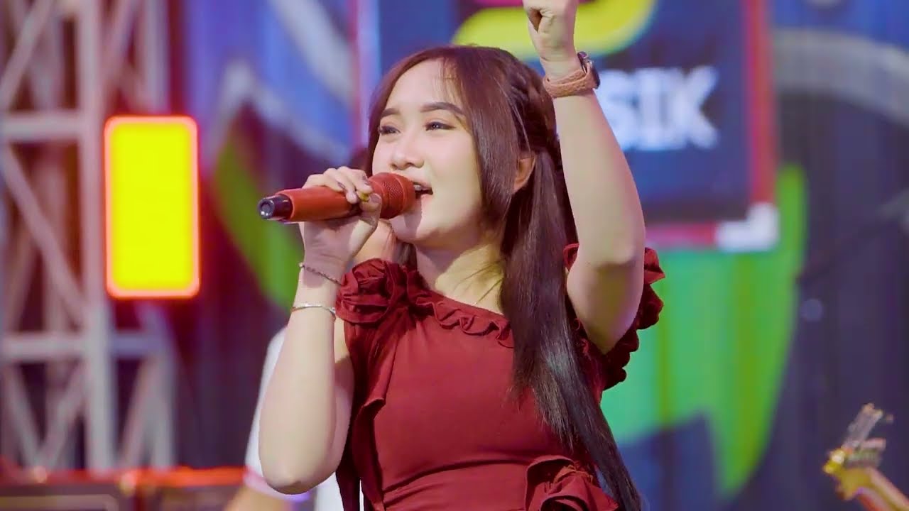 Tonton Diva Hani Ft. Maraszona - Bunga Bunga Cinta (Official Live Music Video Sik Asik) Goyang Asik Asik di YouTube Tonton Diva Hani Ft. Maraszona - Bunga Bunga Cinta (Official Live Music Video Sik Asik) Goyang Asik Asik di YouTube