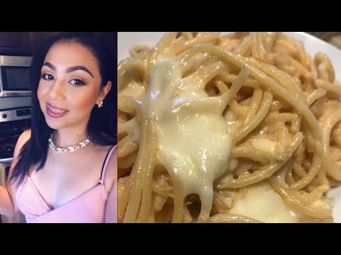 Cooking With Me: How to Make the Best Mexican Spaghetti