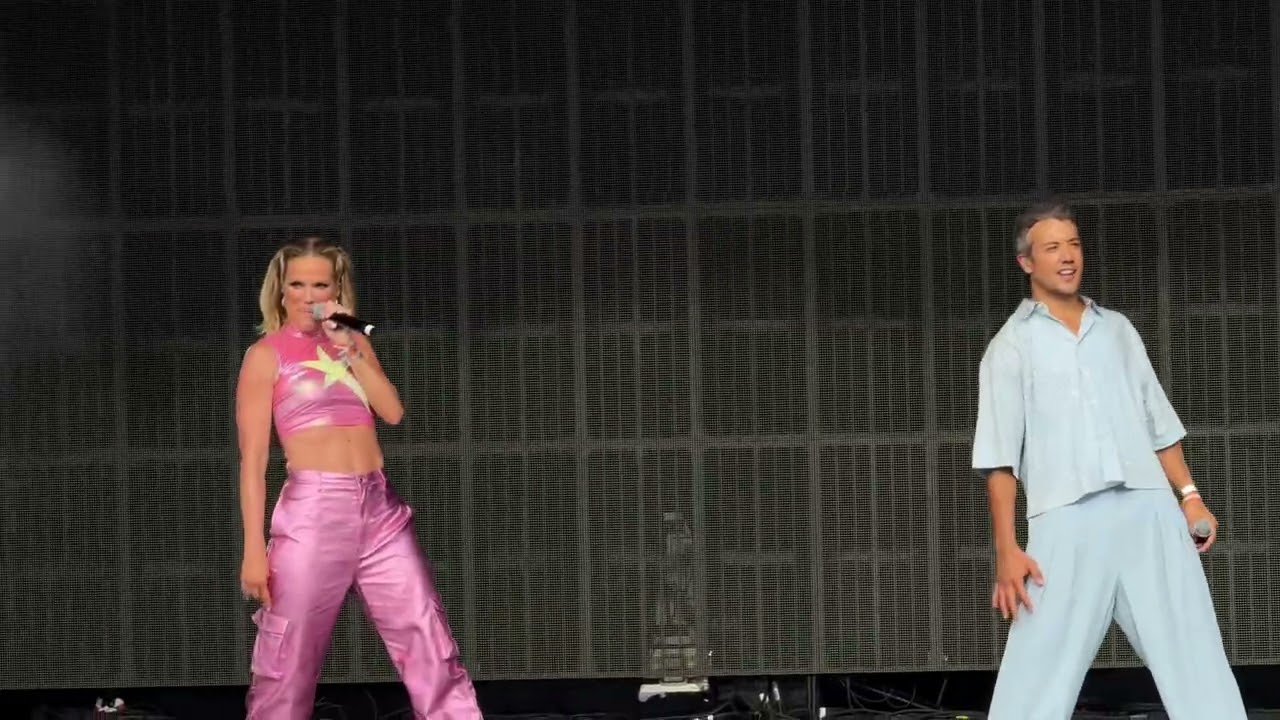 A*Teens - Floorfiller - Live at Mighty Hoopla, London - 31/05/2025