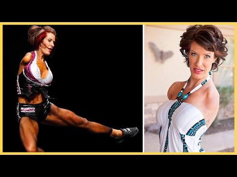 Armless Barbie is a Bodybuilder & Dancer! - YouTube