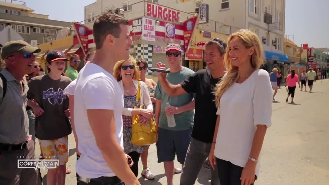 Adriana Karembeu Et Michel Cymes Pieges Par Un Magicien Youtube