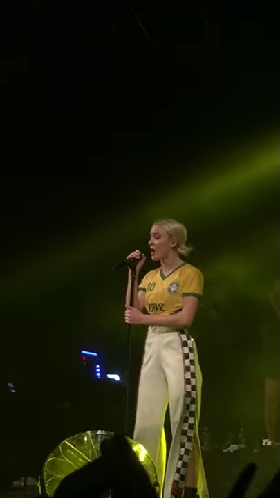 Zara Larsson - Shape Of You/Don’t Let Me Be Yours (Live in São Paulo, Brazil)