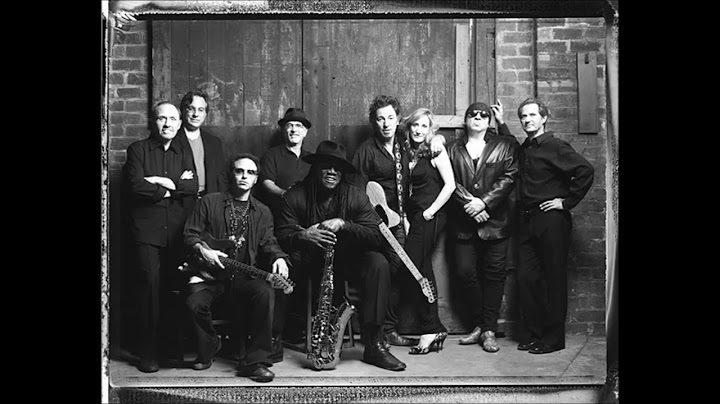Hudebně-kritické okno (Springsteen III: alba 1992–2025, pražský koncert)