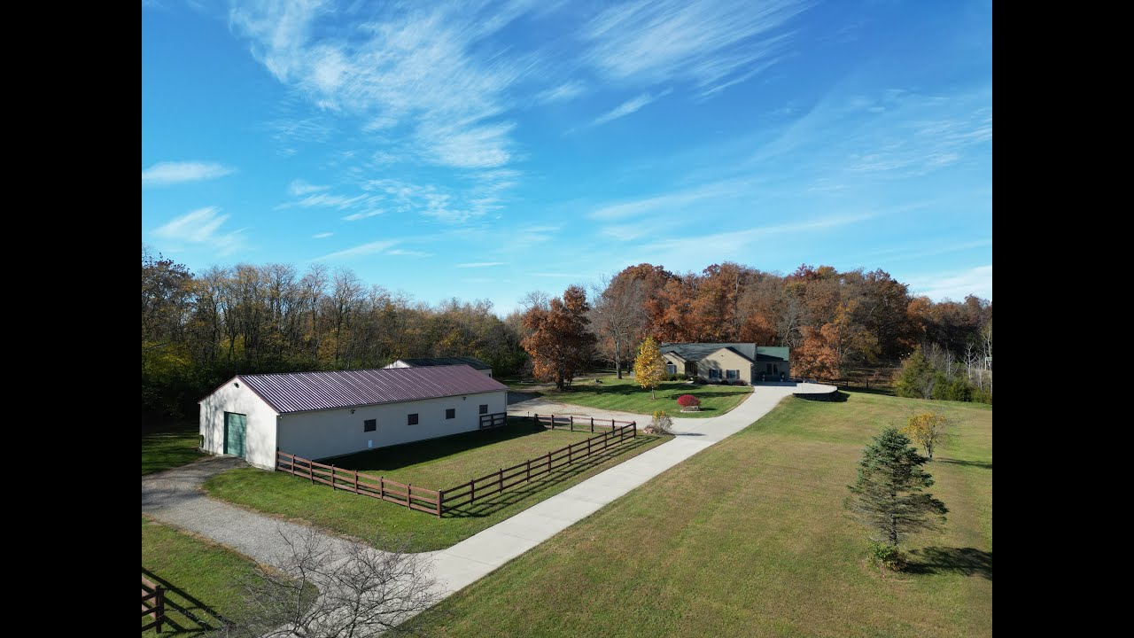 Private Home with Acreage 7011 Jacksonburg Rd Wayne Twp, OH