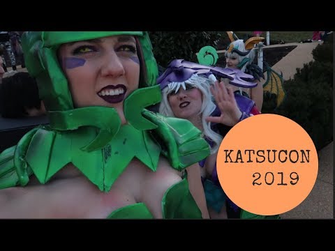 "Do you pad your hips?" Cosplaying a Meme - Riot Swimbananas' Katsucon 2019 Vlog