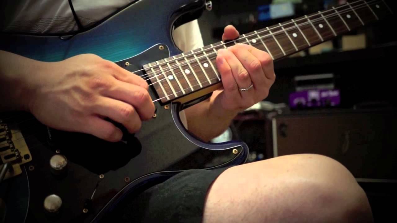 Charvel Jackson Japan CST 070 Strat - YouTube