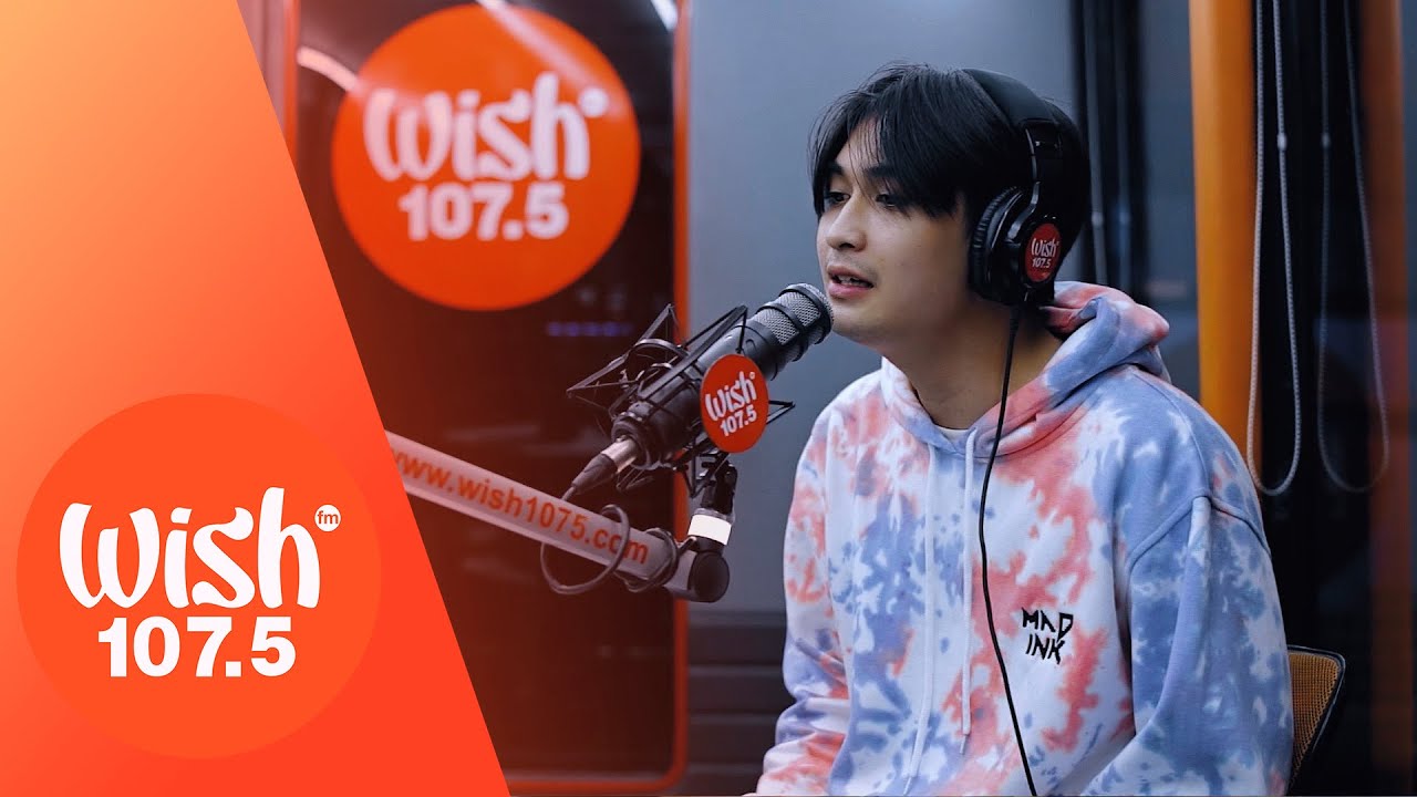 Adie performs Dungaw LIVE on Wish 1075 Bus