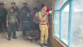 J&K Police While Offering Surrender Opportunity To Trapped Militant