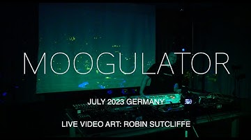 MOOGULATOR - LIVE MUSIC PERFORMANCE- EA PARTY JULY 2023 GERMANY - LIVE VIDEO ART ROBIN SUTCLIFFE