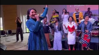 KWA VIWANGO VINGINE - Worship Team