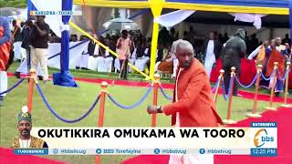 Abantu ab'enjawulo 'baweze' mu maaso g'Omukama