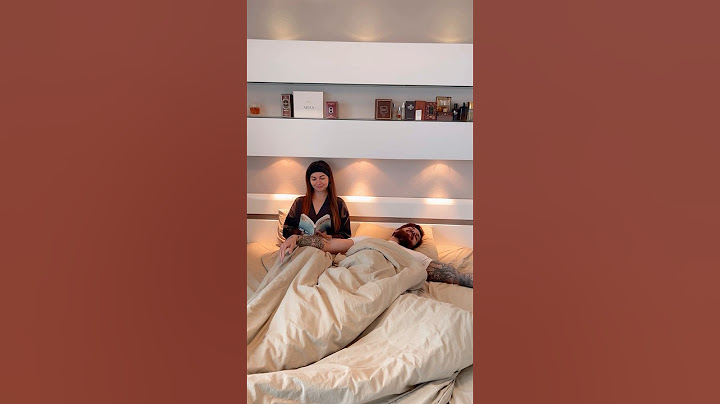 When your husband can’t sleep but you know the solution 😁 #couple #humor #comedy #funny