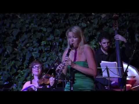 J.S. Bach Badinerie BWV 1067 en variacion, Sabine Grofmeier - clarinet