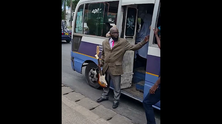 UTACHEKA MPOKI AKIPIGA DEBE KWENYE DALADALA