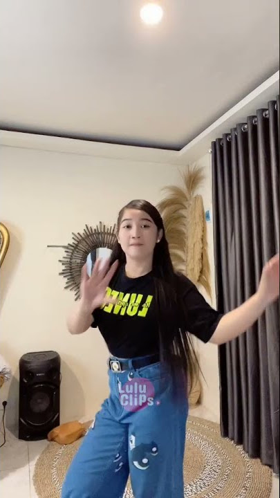 TikTok Video - Dinda joget india - || LuLu Clips  #shorts