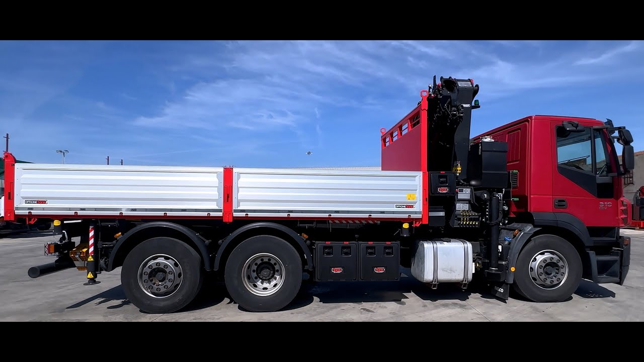 IVECO AD260 S31 Y/FS - tre assi - ribaltabile con gru