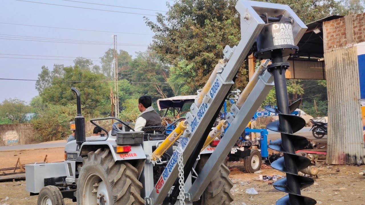 Eicher Tactor mounted post hole digger machine pailing machine digger machine Dayal agro industry 