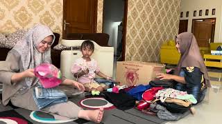 Mbak Atun Ning Omahe Mbak Jesika Milih Baju Bekas Sing Wes Gak Dipake 