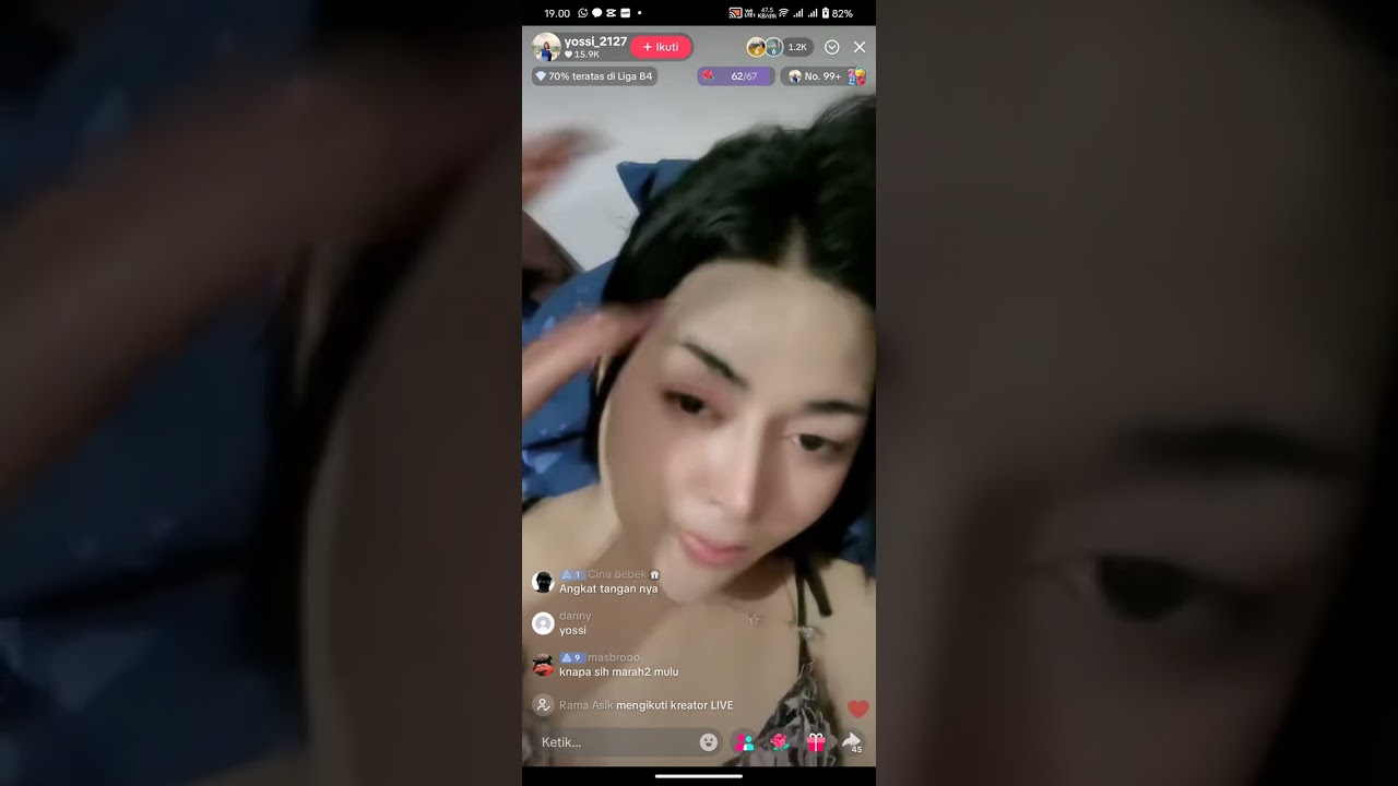 Cewek cantik Live Barbar Nampak jelas