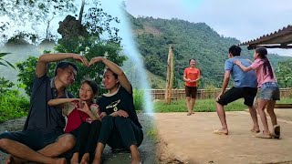 Download Lagu Van Anh wishes her adoptive parents would always love her like other children their age. MP3 Download Lagu Van Anh wishes her adoptive parents would always love her like other children their age. MP3