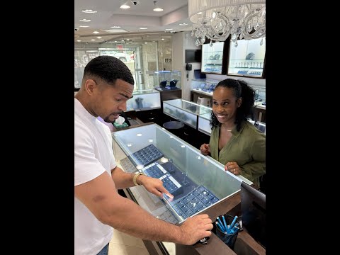 Anthony buys Amber a nice gift!